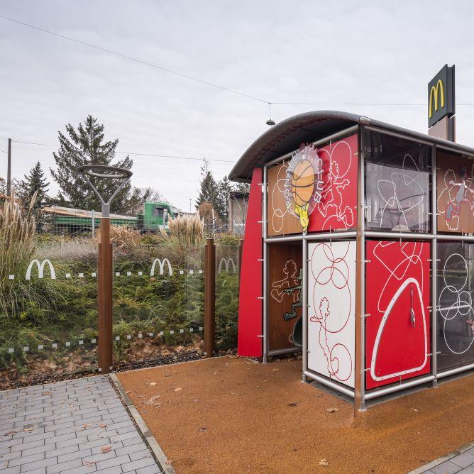 Restaurant "McDonald