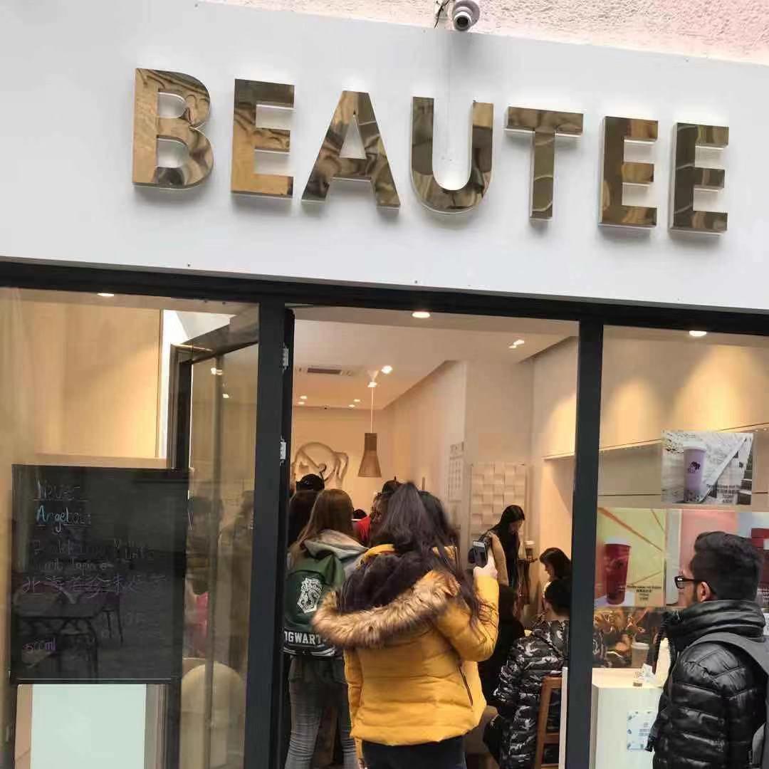 Restaurant "BEAUTEE Bubble Tee Shop am Dom" in Köln