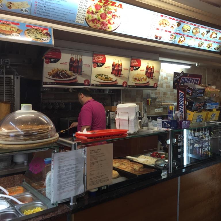 Restaurant "Sevil Döner-Pizza-Grill-Vegi Imbiss" in Augsburg
