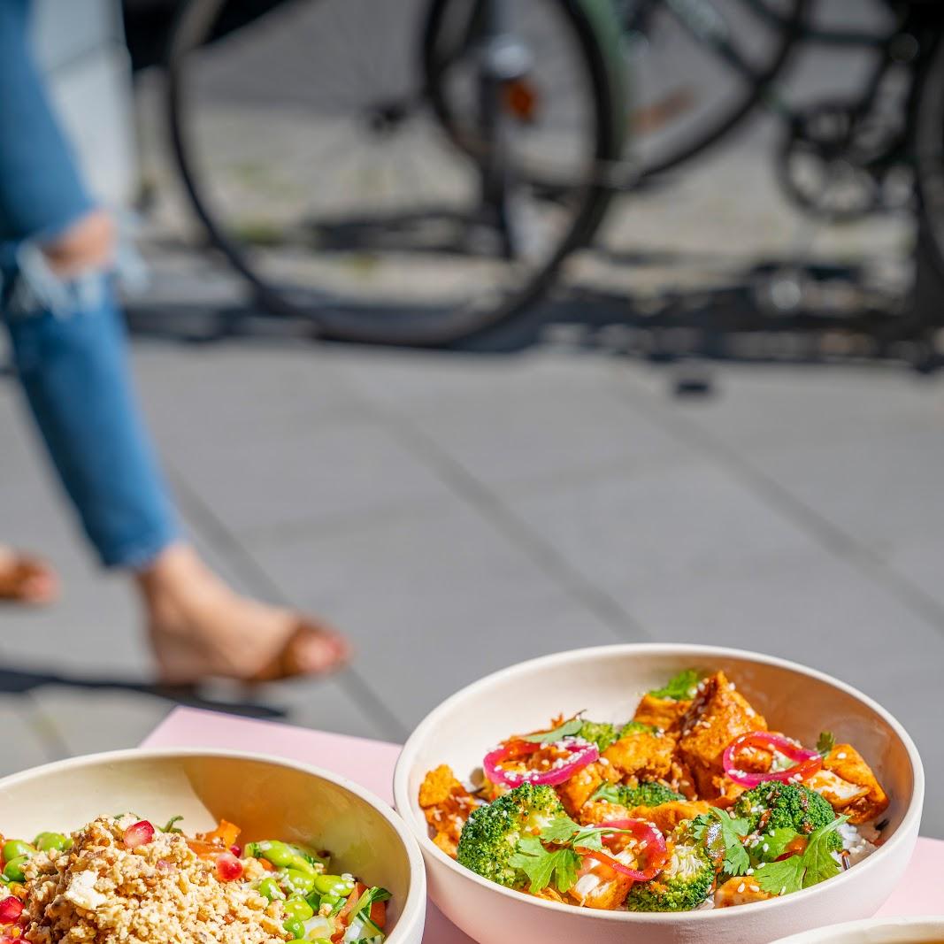 Restaurant "beets&roots | Kranzler Eck" in Berlin