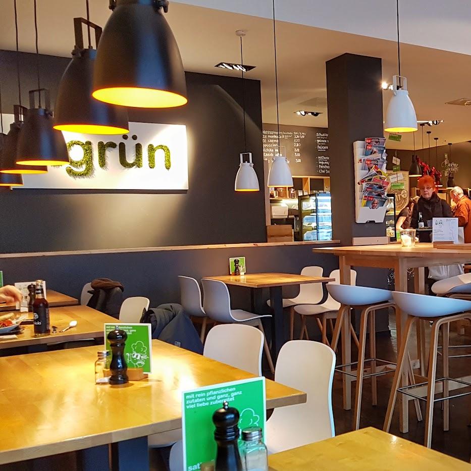 Restaurant "Sattgrün  Theaterpassage" in Essen