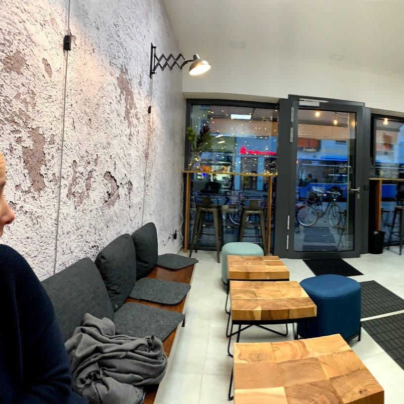 Restaurant "DER DIE DAS DELI & FRESH" in München