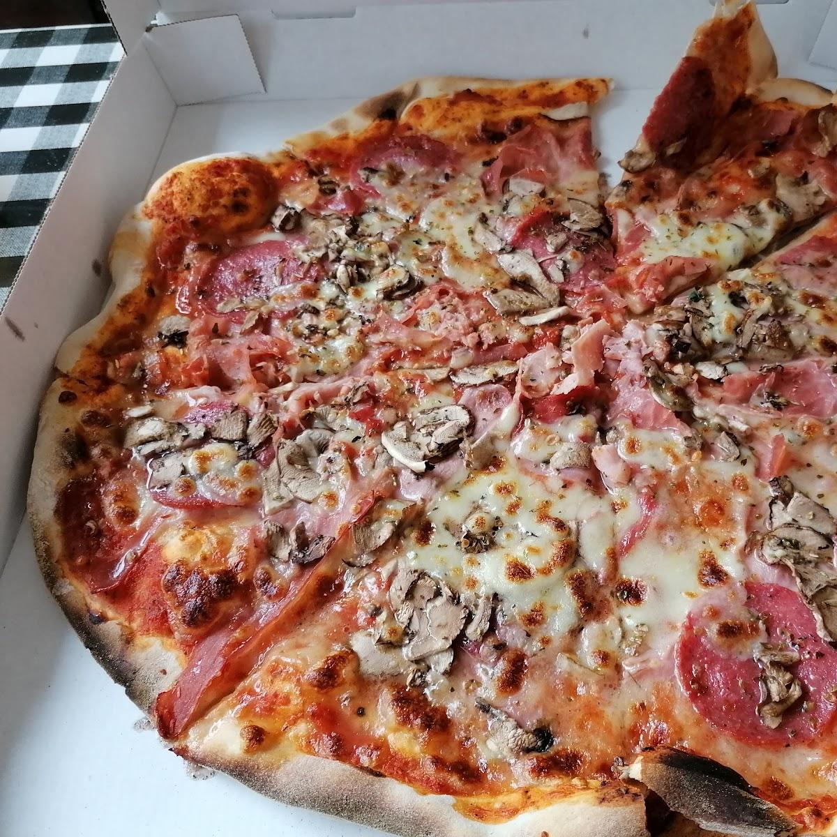 Restaurant "Hansls Holzofenpizzeria" in  Bayreuth
