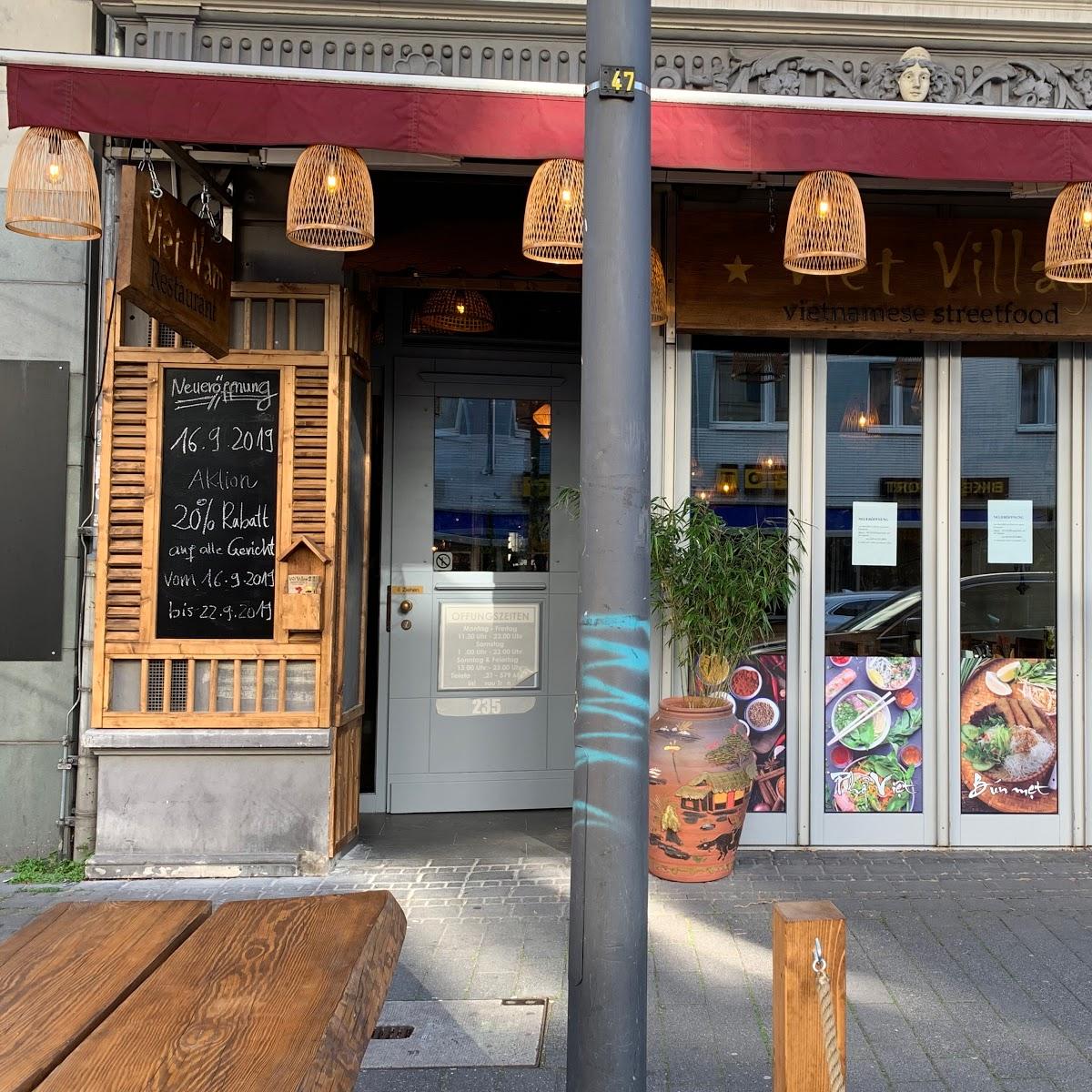 Restaurant "Viet Village Venloer" in Köln