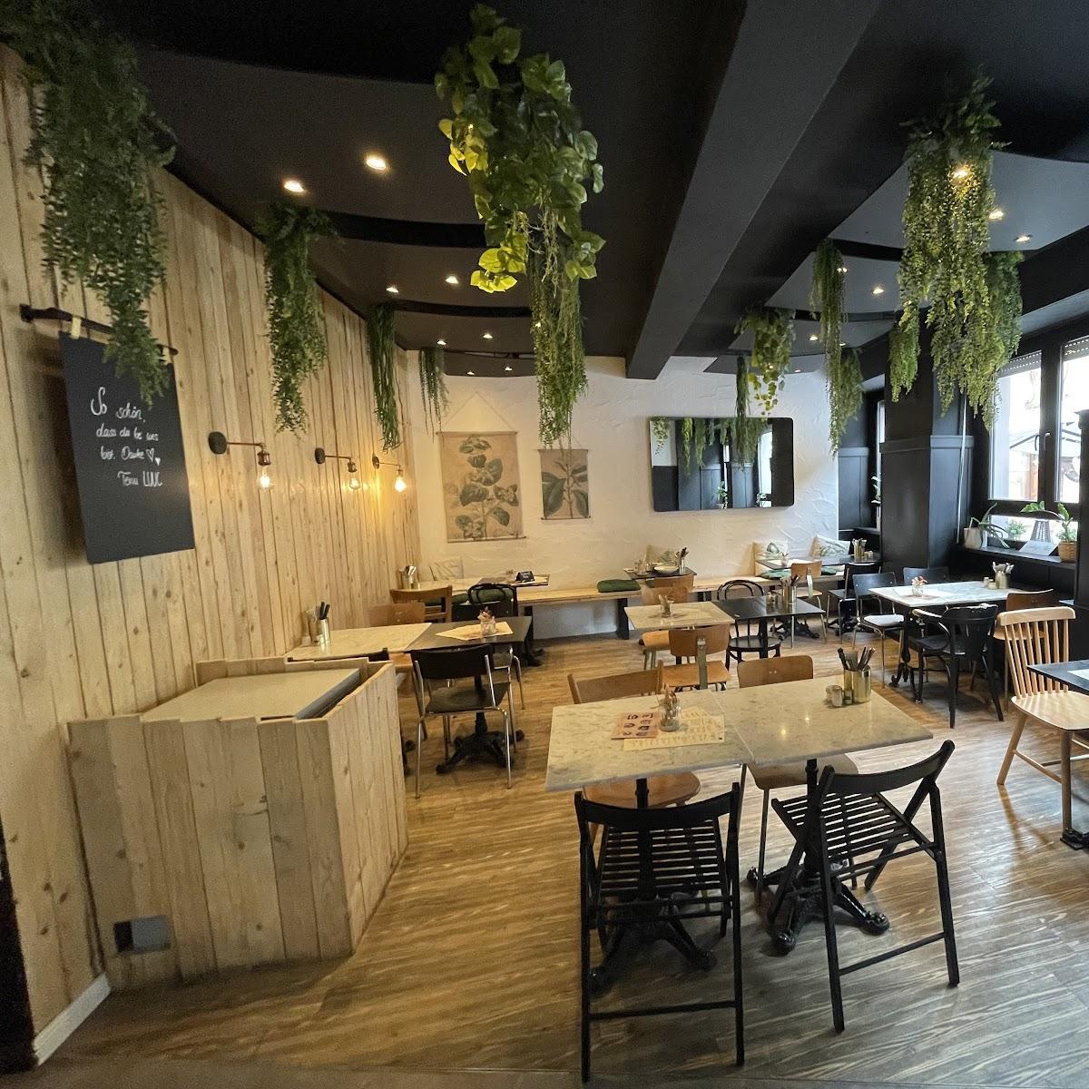 Restaurant "LUUC Café Deli Wein -" in Saarbrücken