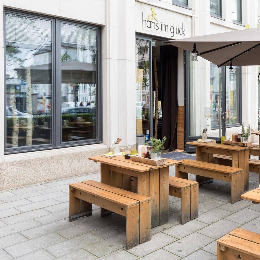 Restaurant "HANS IM GLÜCK Burgergrill & Bar" in München