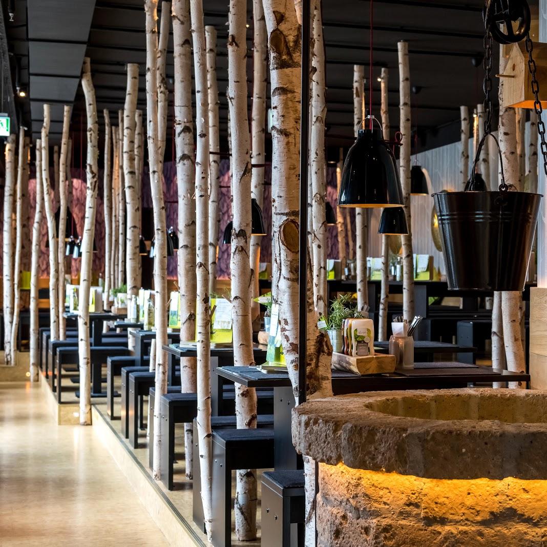 Restaurant "HANS IM GLÜCK Burgergrill & Bar" in Berlin