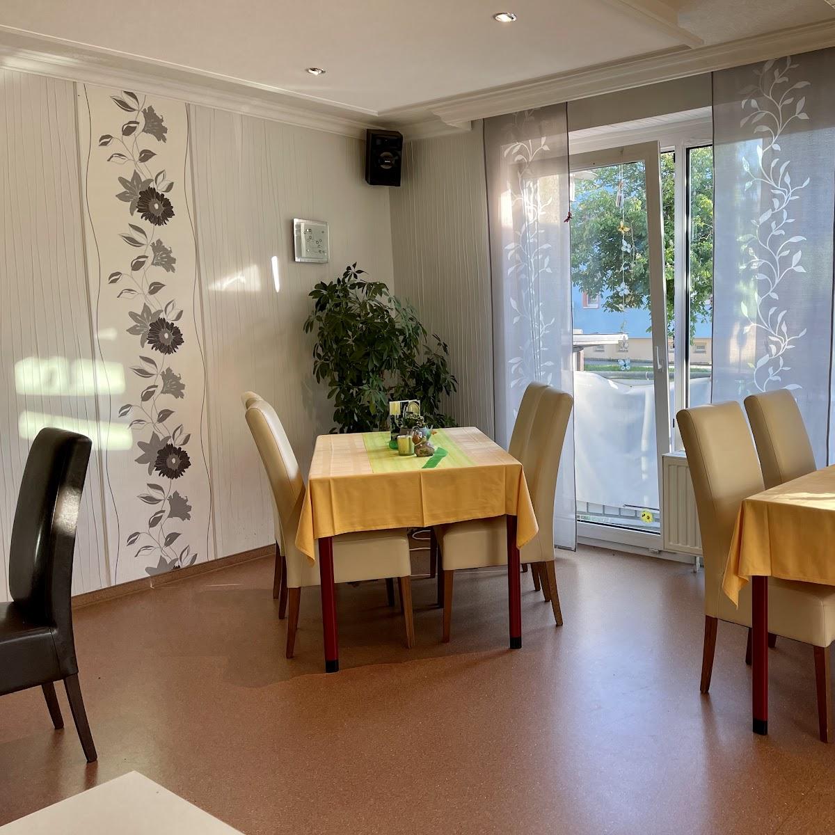 Restaurant "Am Waldesrand" in Neuhaus am Rennweg