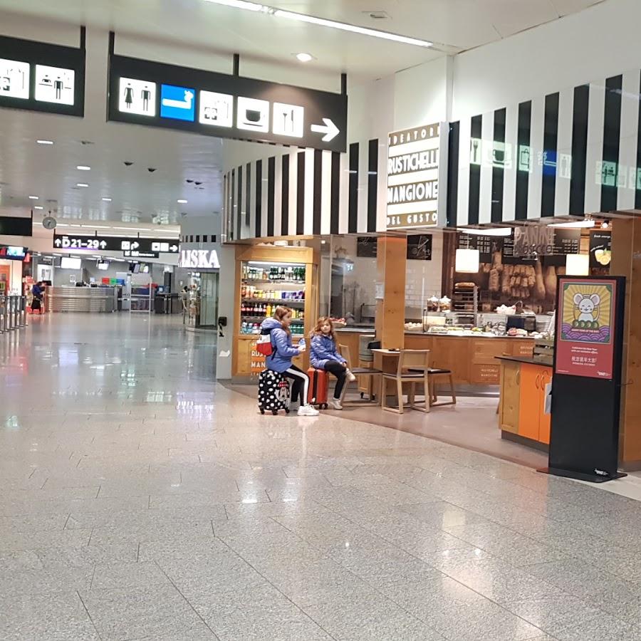 Restaurant "Rustichelli Mangione" in Schwechat