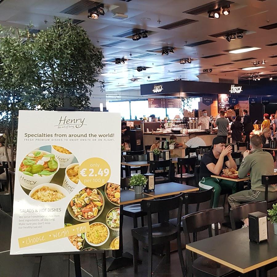 Restaurant "Henry" in Schwechat
