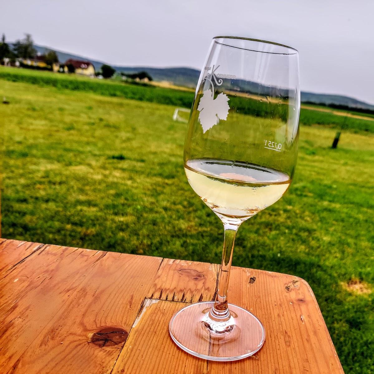 Restaurant "Weingut Kornherr" in Hadres