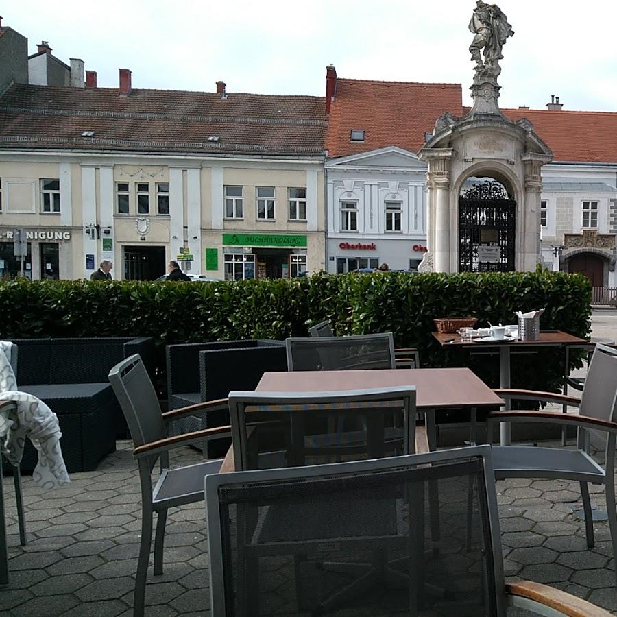 Restaurant "Rathaus Café - Bar - Restaurant" in Korneuburg