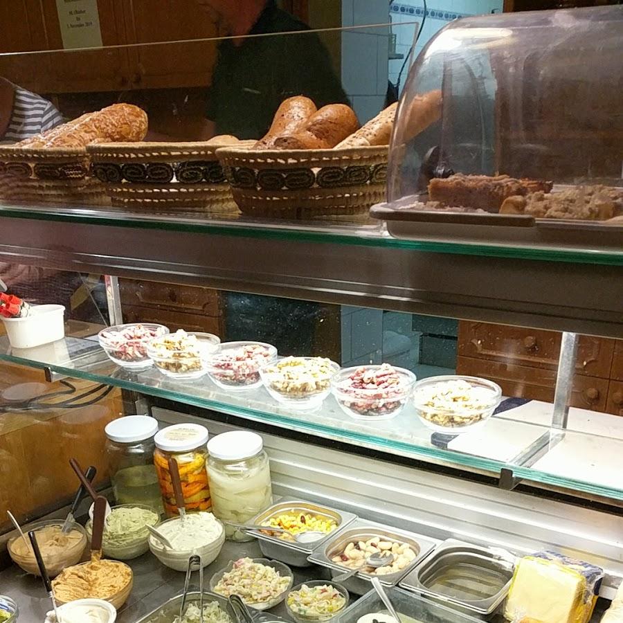 Restaurant "Heurigen Wundsam" in Stetten