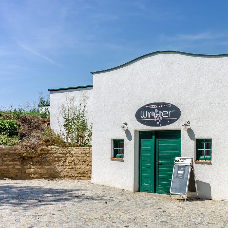 Restaurant "Weingut Winter" in Hautzendorf