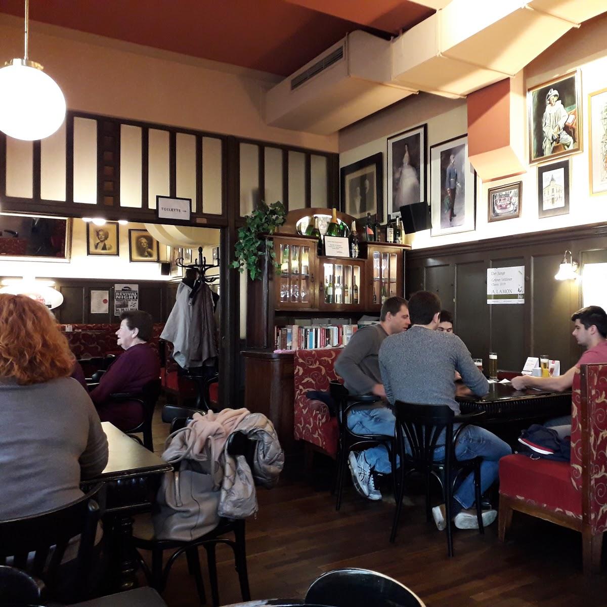 Restaurant "Cafe Harlekin" in Mistelbach