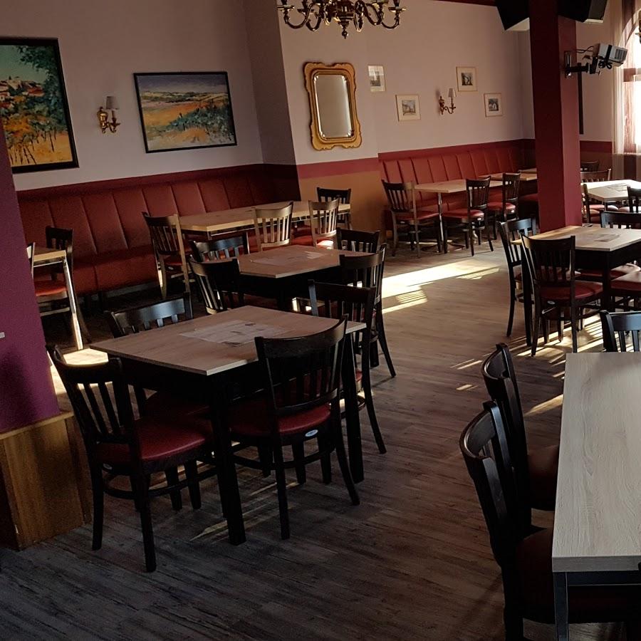 Restaurant "Stadtcafé PENSION" in Zistersdorf