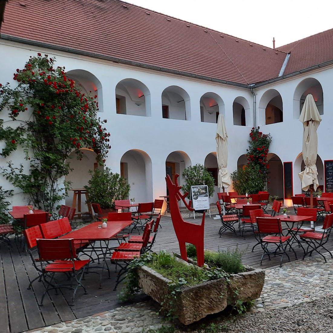 Restaurant "Hotel - Café Eisenhuthaus" in Poysdorf