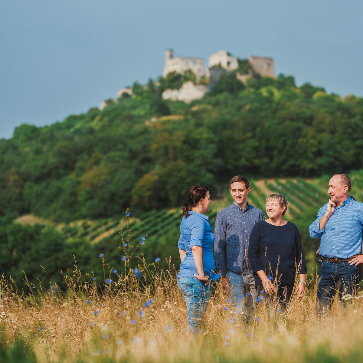 Restaurant "Weingut Stadler" in Falkenstein bei Poysdorf