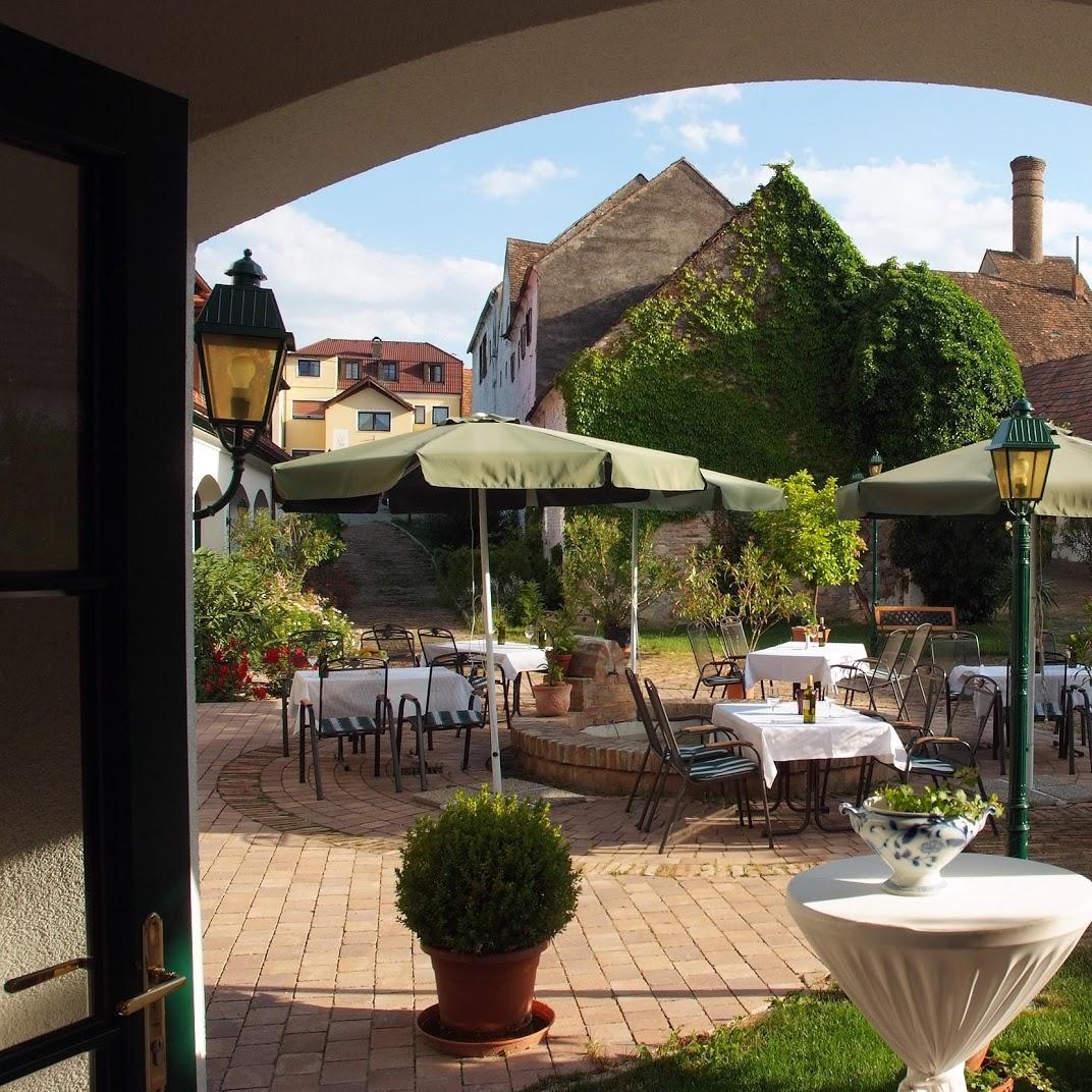 Restaurant "Weingut Harald Haimer" in Poysdorf