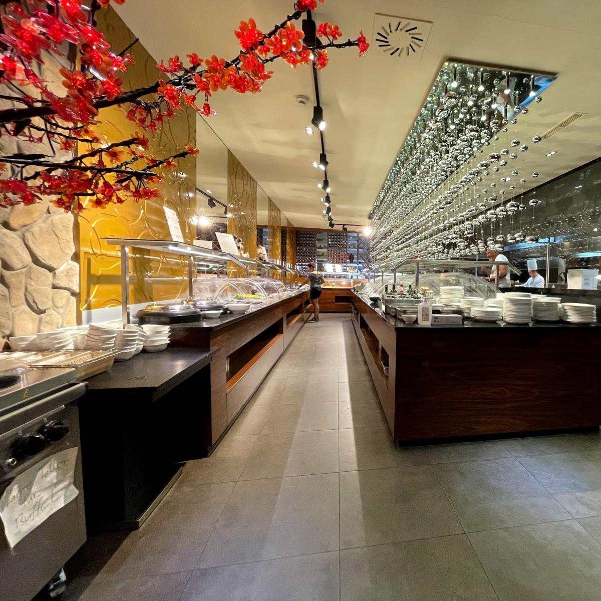 Restaurant "Krone Wok & Grill Restaurant" in Gänserndorf