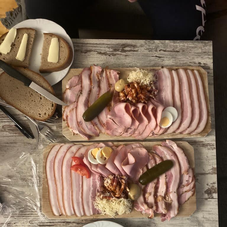 Restaurant "Buschenschank  Zum Weinstock " in Sulz im Weinviertel