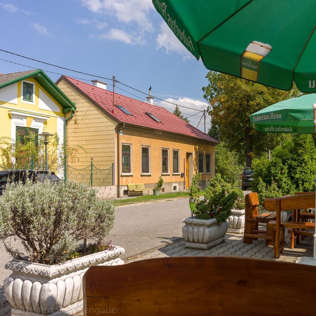 Restaurant "er Hof" in Stillfried