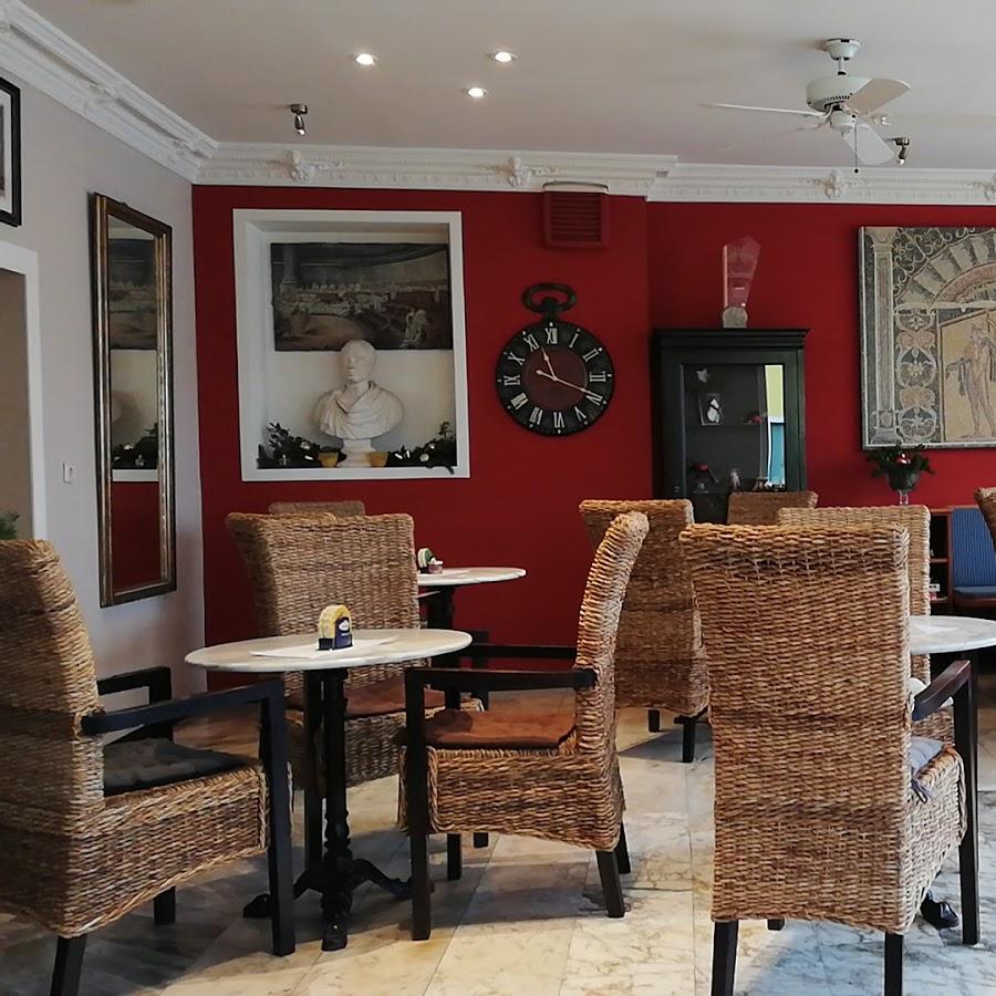 Restaurant "Café Carnuntum" in Bad Deutsch-Altenburg