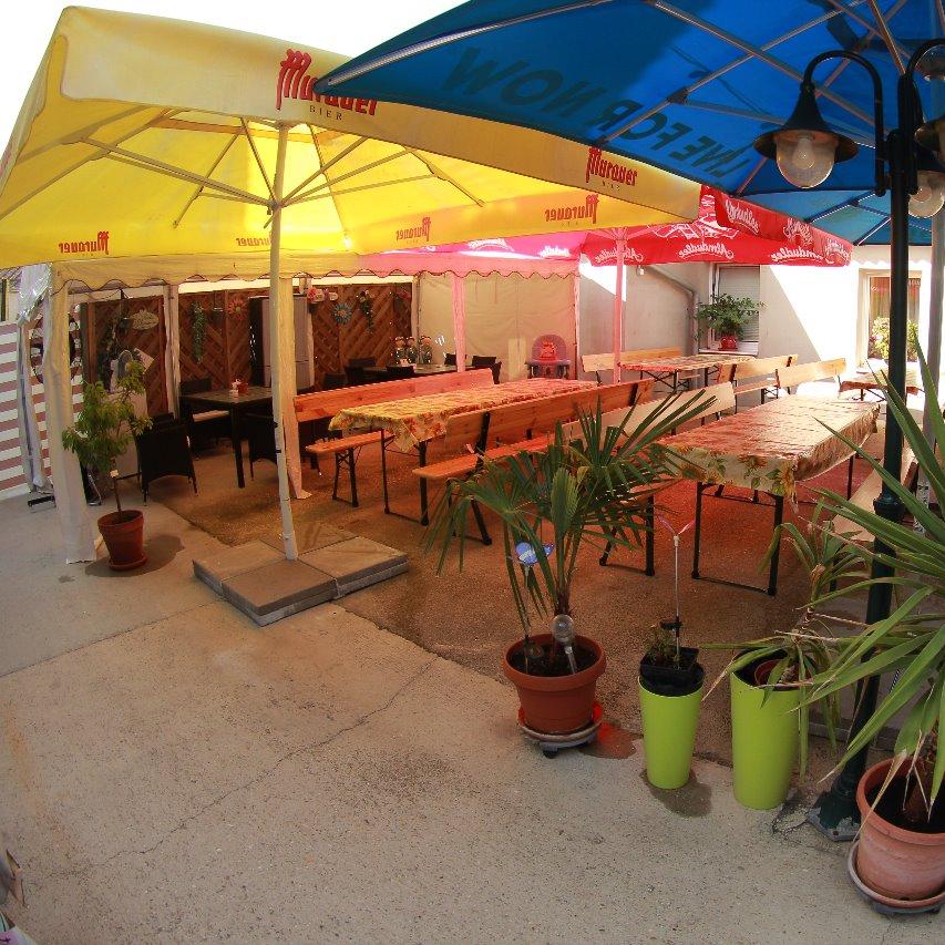 Restaurant "Gasthaus Zum Baucherl" in Petronell-Carnuntum