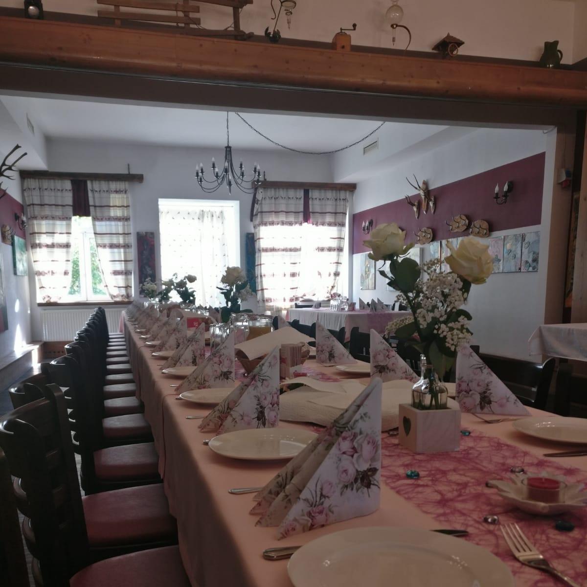 Restaurant "Kastaniengarten" in Schwechat