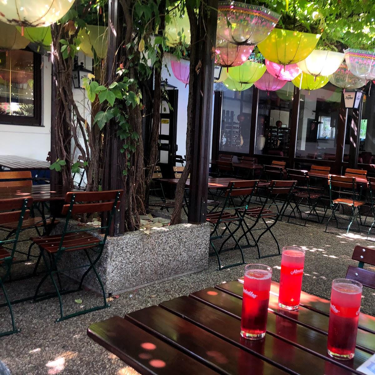 Restaurant "Pizzeria & Griechisches Restaurant - Manuels Taverne" in Schwechat