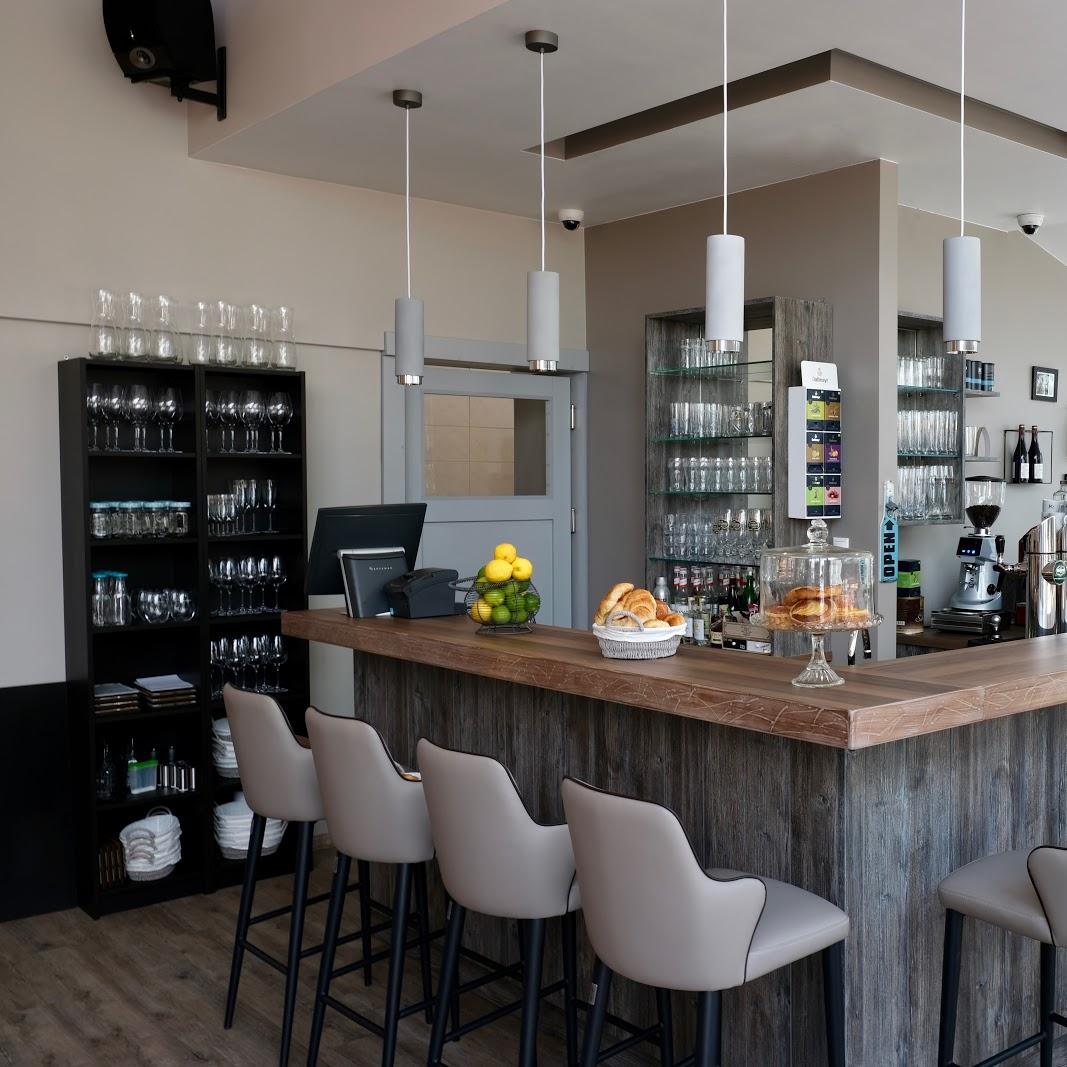 Restaurant "Parkzeit Café|Restaurant" in Wiener Neudorf