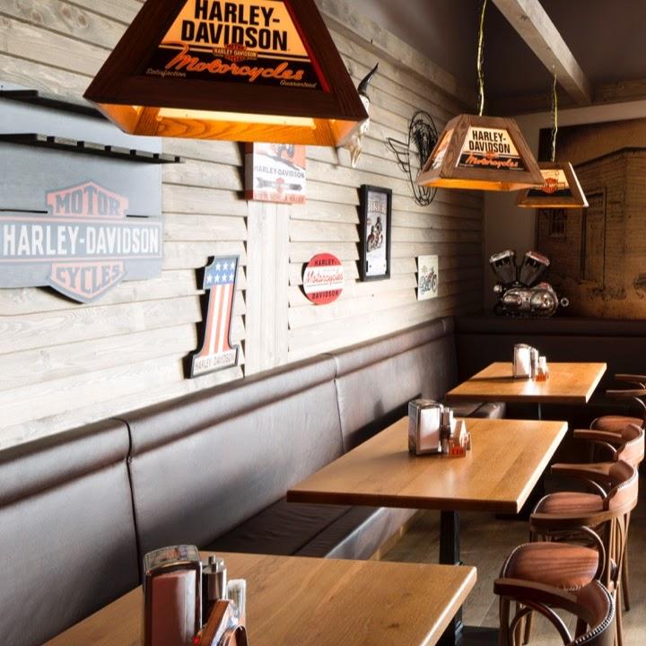 Restaurant "Clocktower" in Brunn am Gebirge