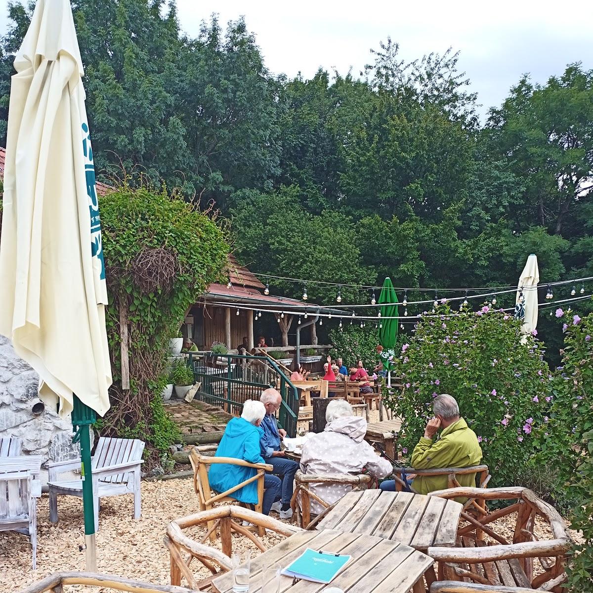 Restaurant "Am  - Genussverliebt" in Gießhübl