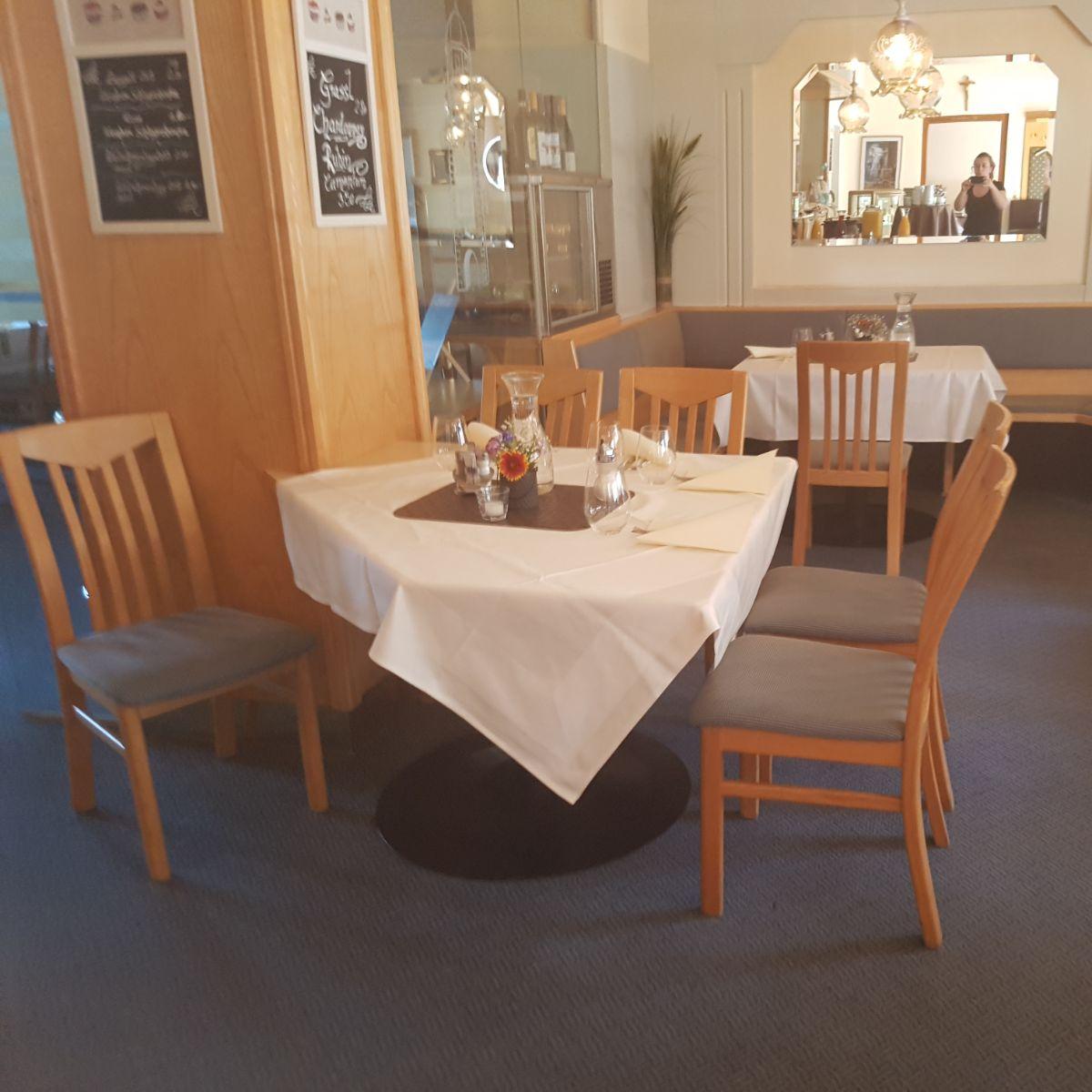 Restaurant "Turmcafe Andrea" in Fischamend-Markt