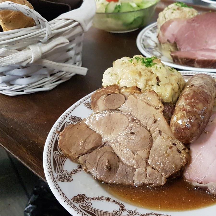 Restaurant "Onkel Willis Heuriger" in Enzersdorf an der Fischa