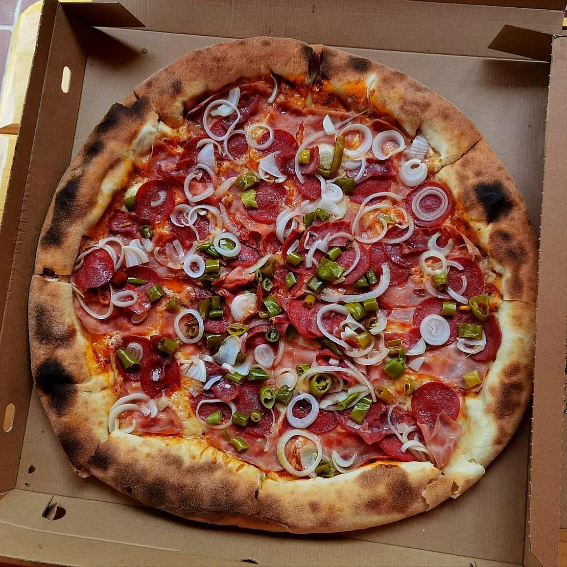 Restaurant "Erkus Döner Pizza Schnitzel" in Schwadorf bei Wien