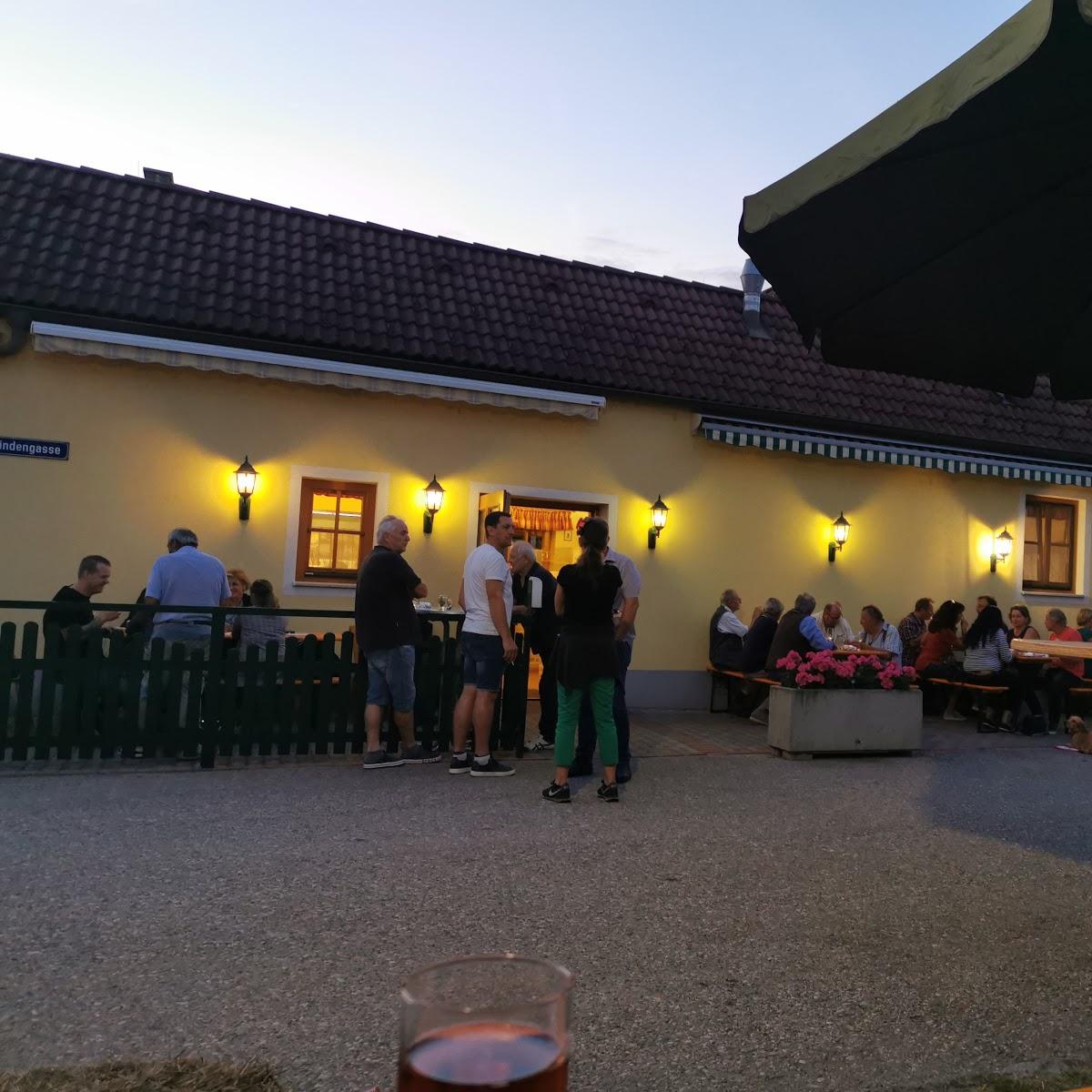 Restaurant "Heuriger Harald Hartl" in Reisenberg