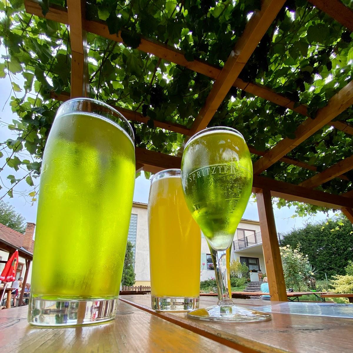 Restaurant "Weinbau Ernst Hartl" in Reisenberg