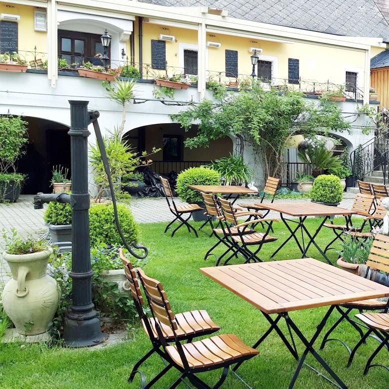 Restaurant "Gasthaus Edelmühle" in Au am Leithaberge