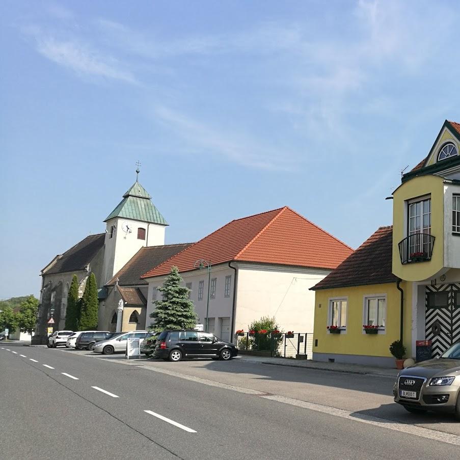 Restaurant "Gasthof Hoffmann" in Deutsch Haslau