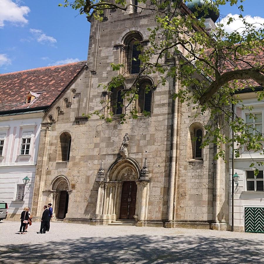 Restaurant "Klostergasthof des Stiftes Heiligenkreuz" in Heiligenkreuz im Wienerwald