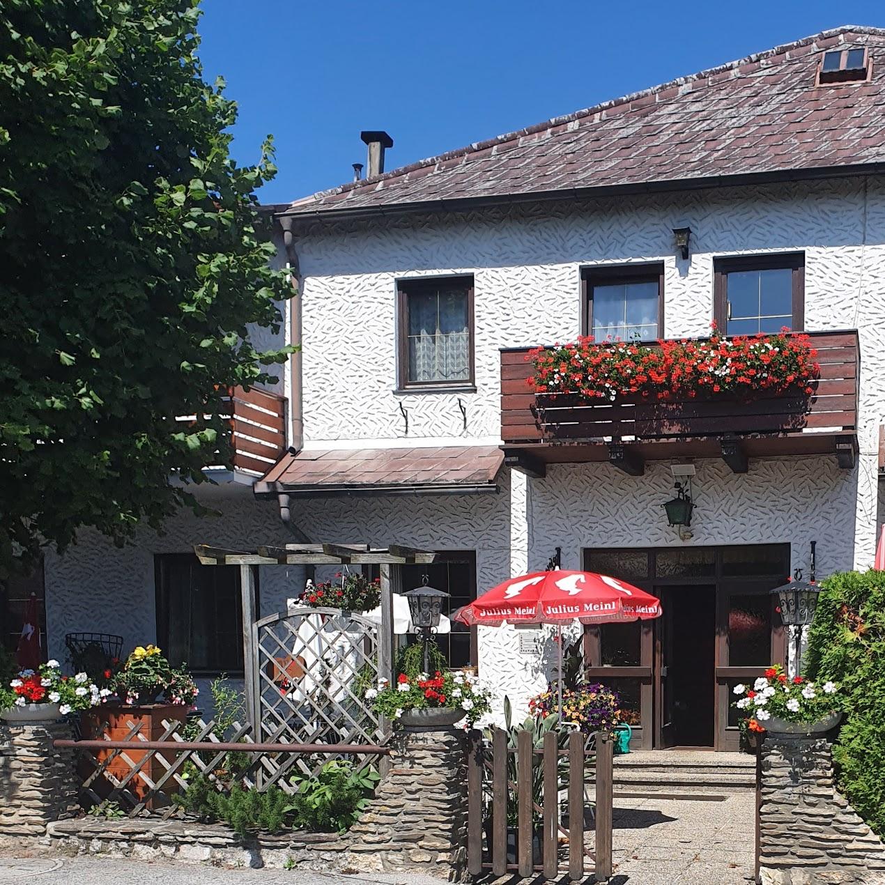 Restaurant "Gasthaus zum Schöpflgitter" in Klausen-Leopoldsdorf