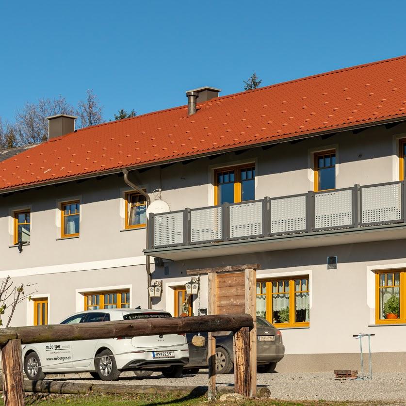 Restaurant "Gasthaus Stegermaier" in Klausen-Leopoldsdorf