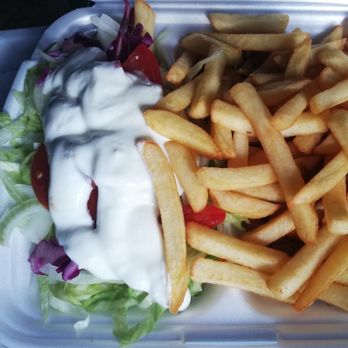 Restaurant "Antalya Kebab" in Alland