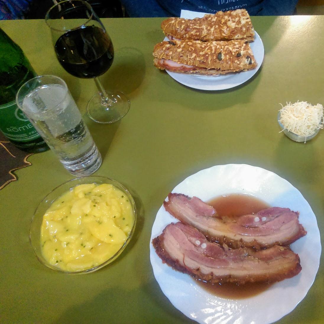 Restaurant "Weinbau Skobek" in Leobersdorf