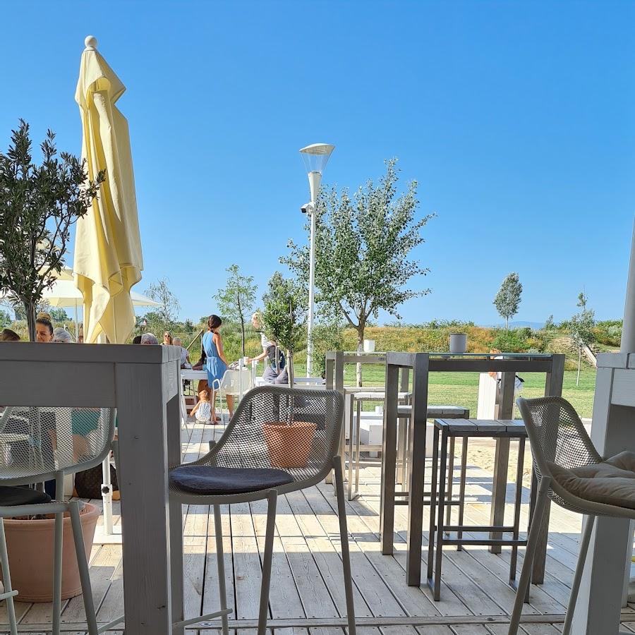 Restaurant "Himmelblau Beach Club" in Wiener Neustadt