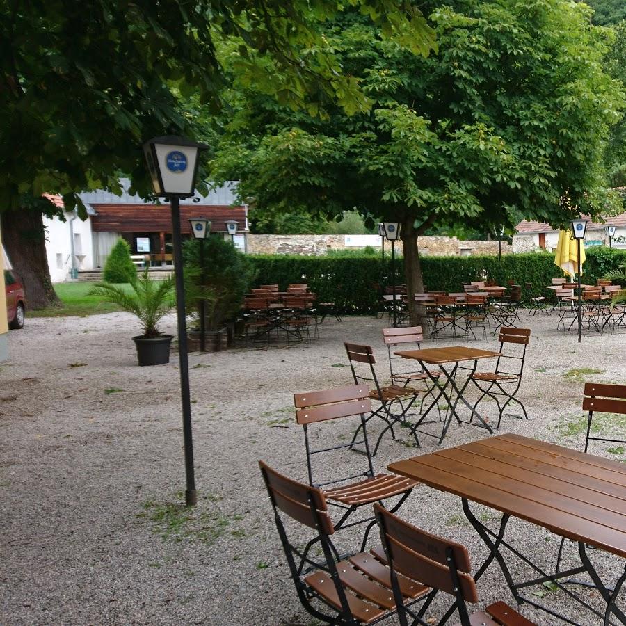 Restaurant "Reichenauer Schloß-Stuben" in Reichenau an der Rax