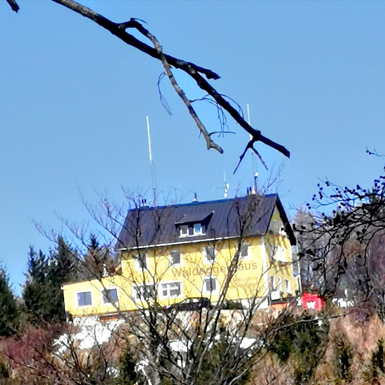 Restaurant "Waldeggerhaus" in Dreistetten