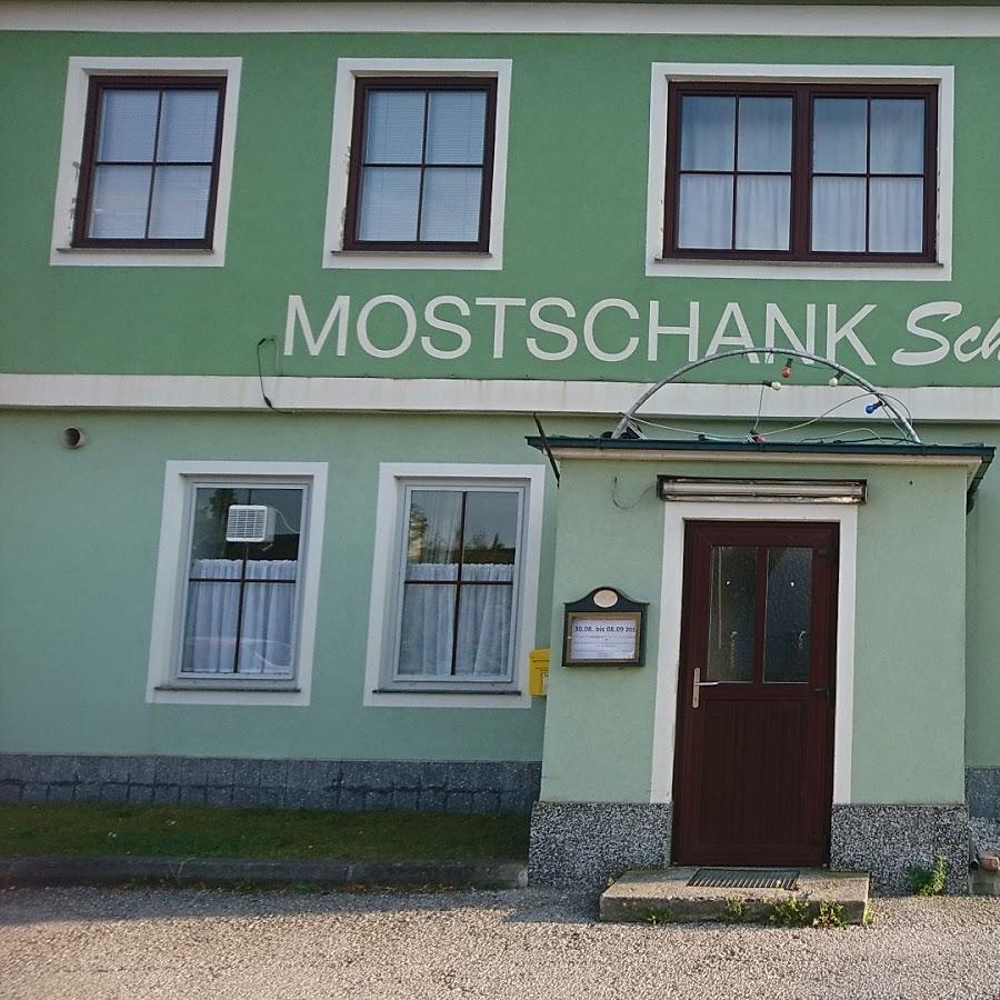 Restaurant "Mostschank Robert Schmidtbauer" in Wiener Neustadt
