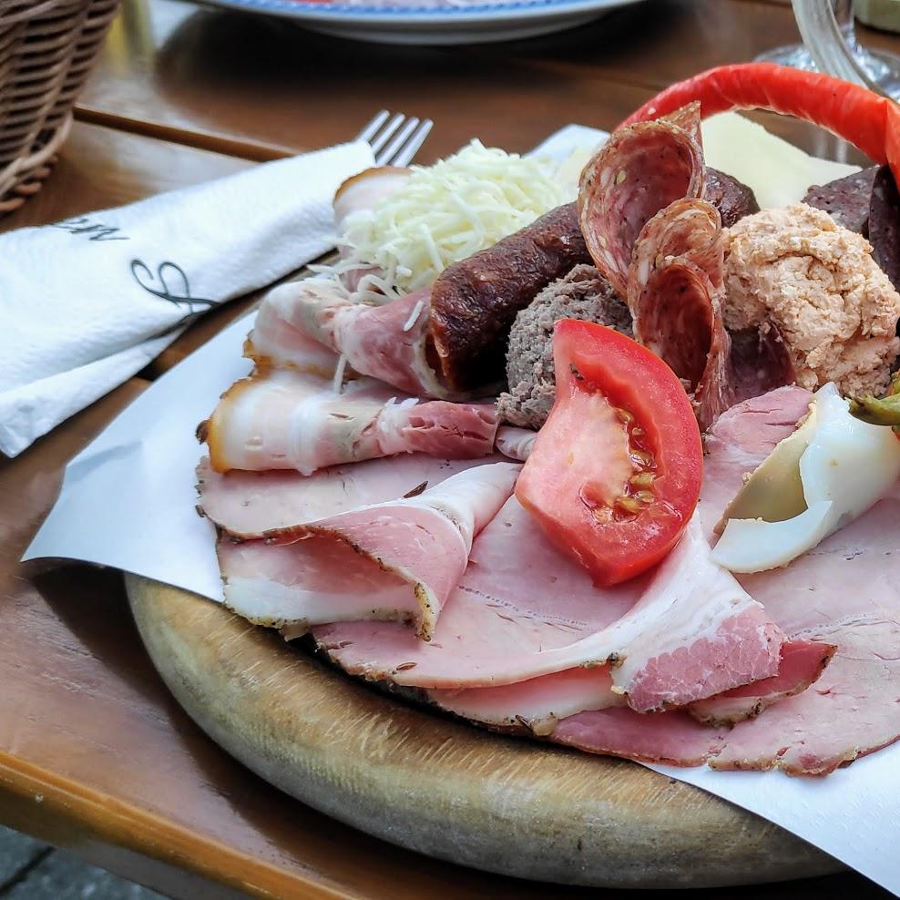 Restaurant "Mostheuriger Engelbert Pichler" in Grimmenstein